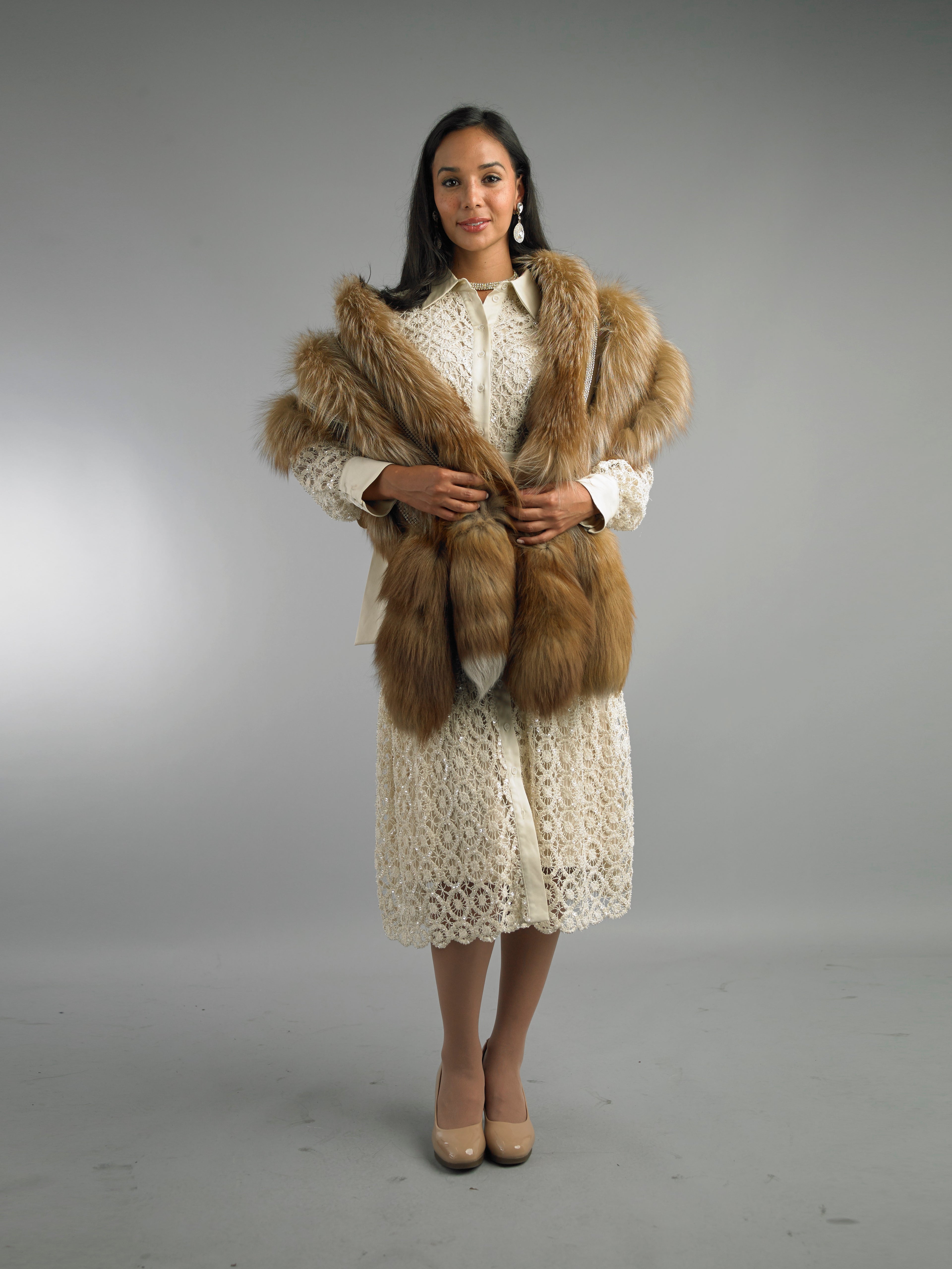 5106 - Long Sleeve Mid-Length Dress