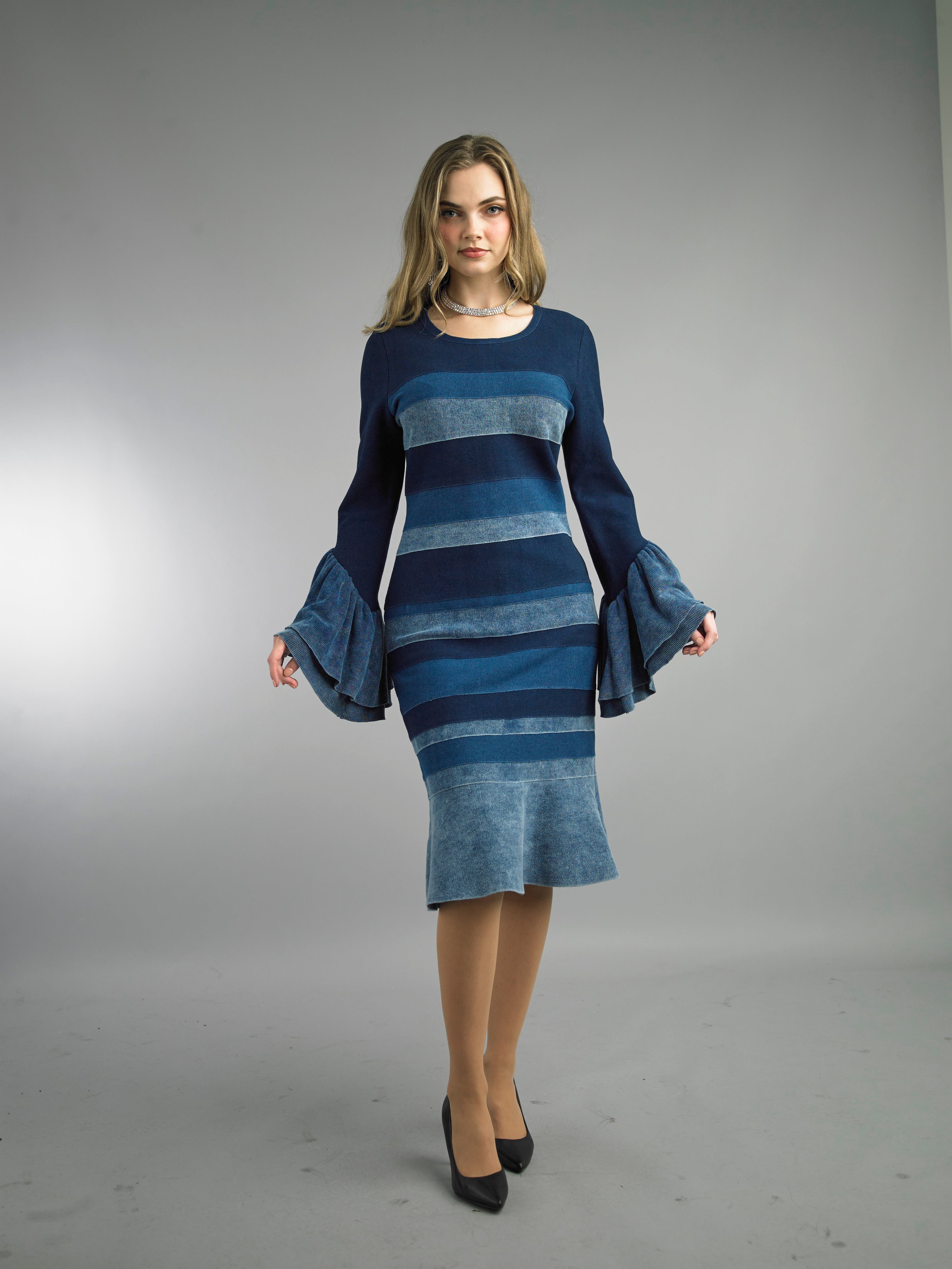 882 - Long Sleeve Mid-Length Dress