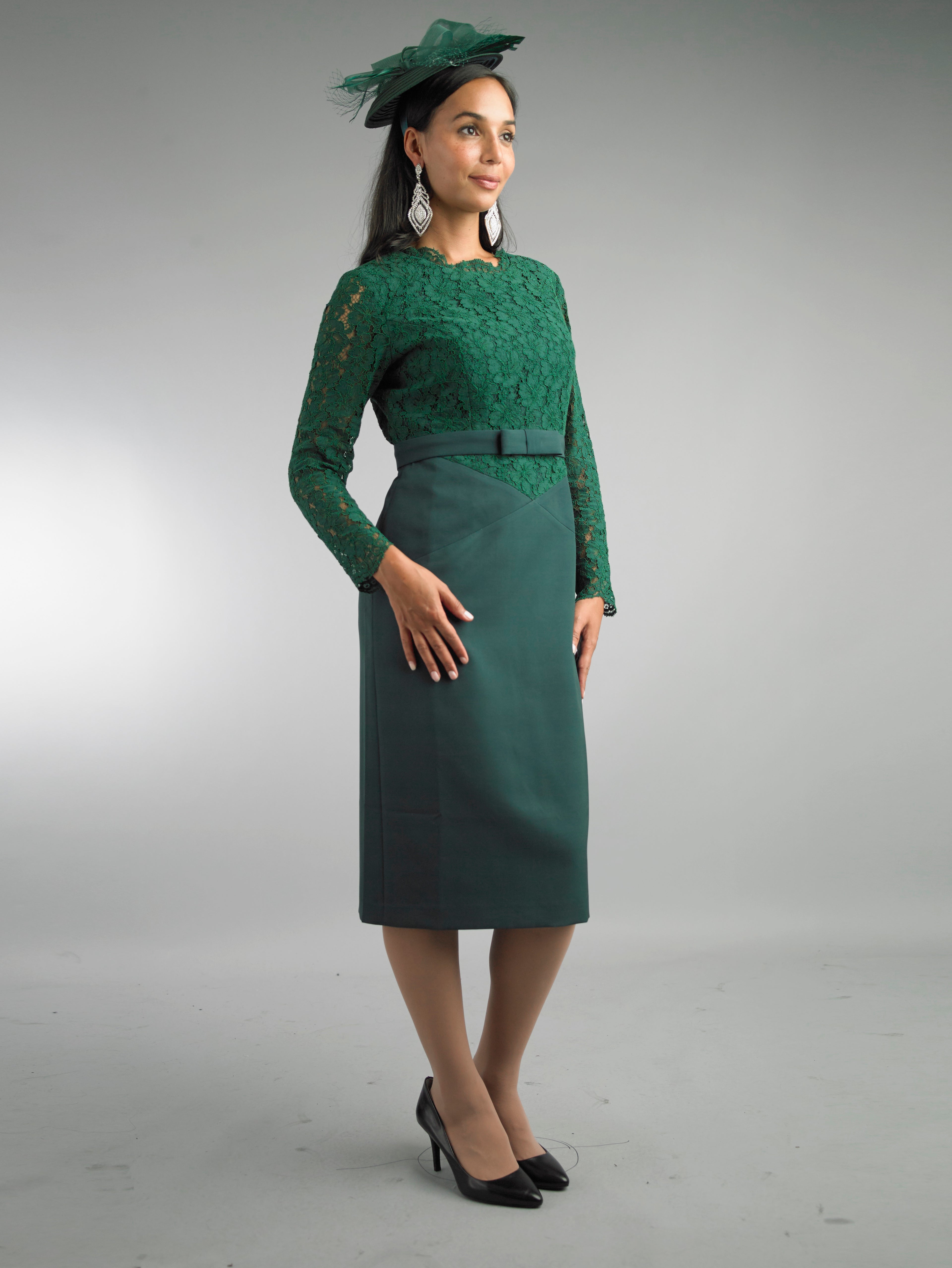 5069 - Long Sleeve Mid-Length Dress