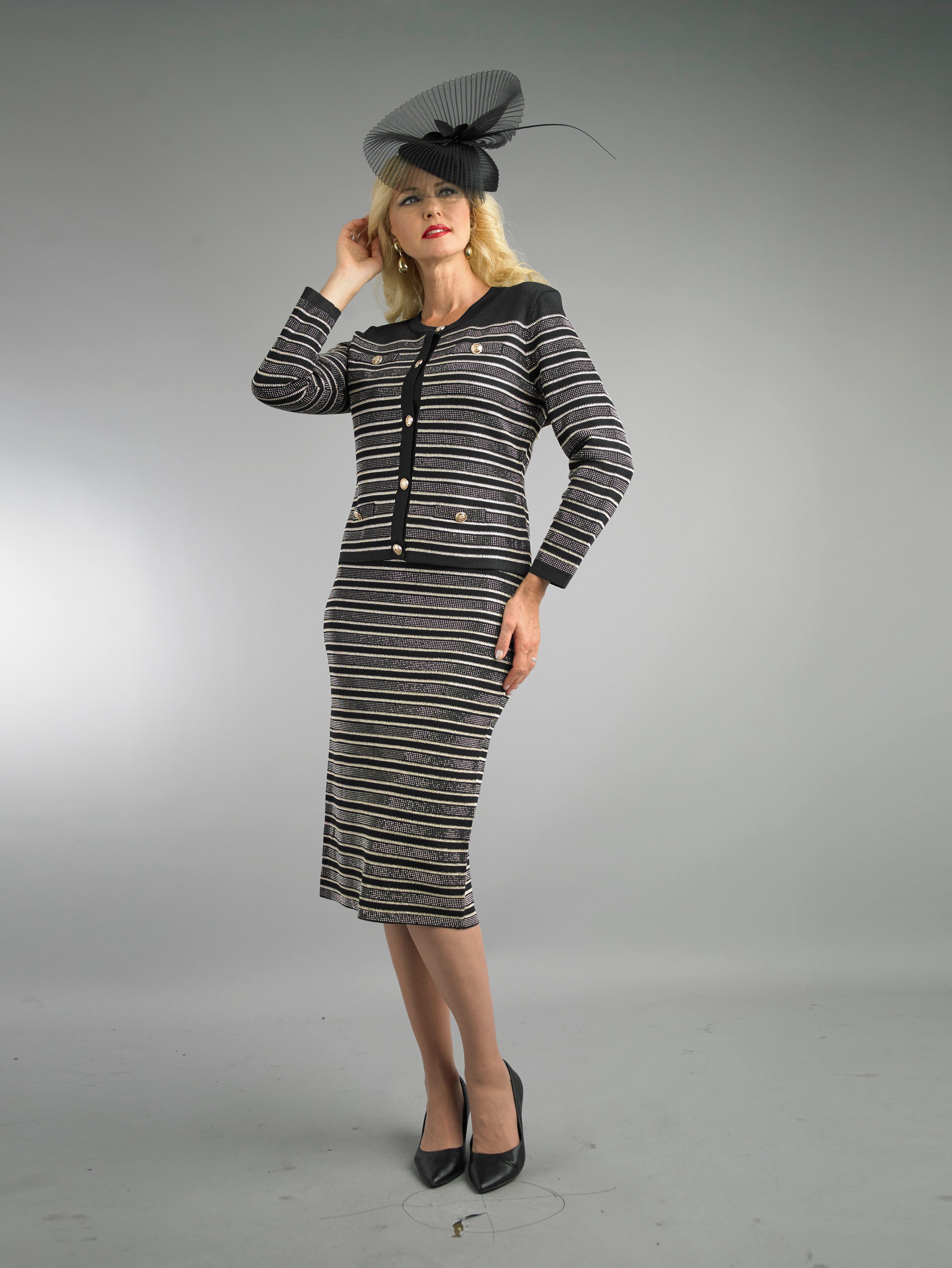 839 - 2 Piece Long Sleeve Mid-Length Skirt Suit